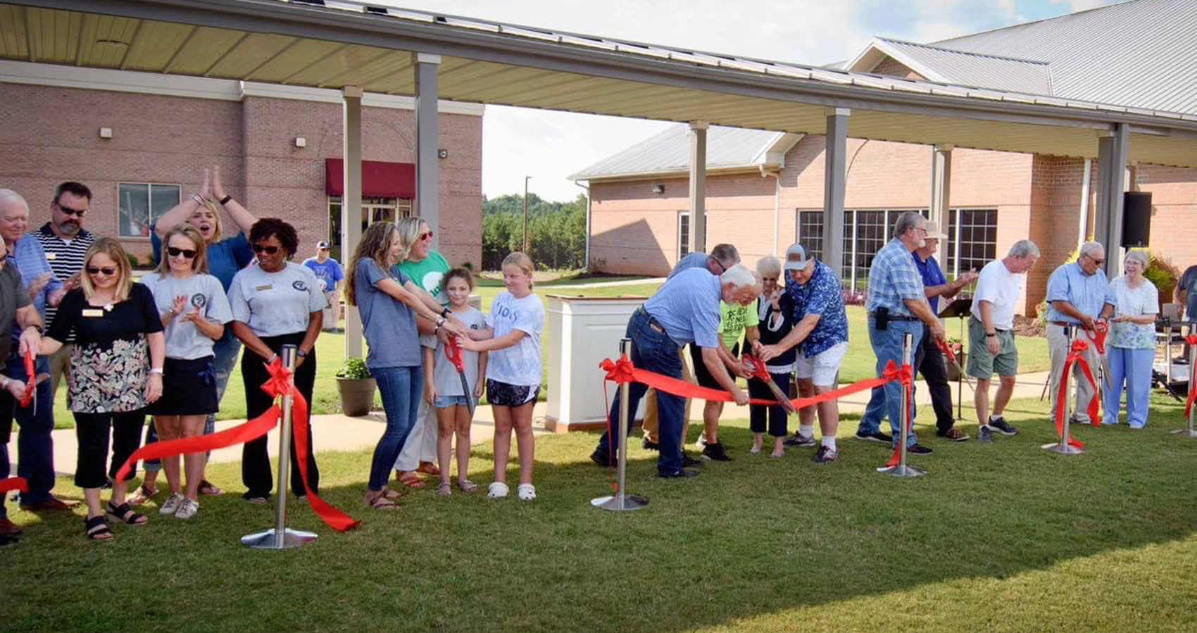 cutting-ribbon2
